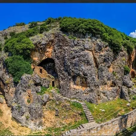 το αρχοντικό της βέτας στον όλυμπο! Pythion
